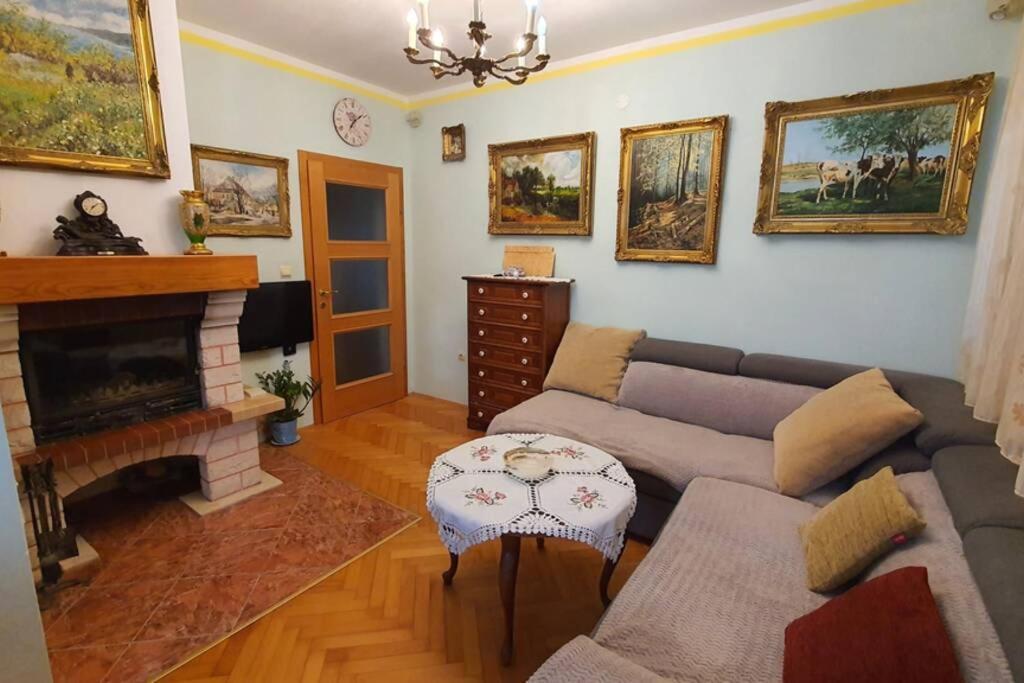 פודסטראנה Apartment Diva Deluxe מראה חיצוני תמונה